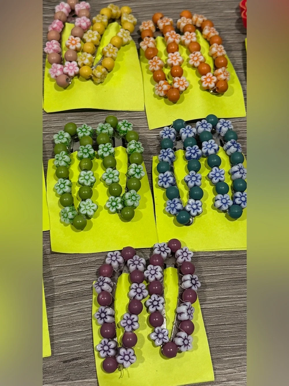 Assorted Kids’ Hair Clips and Barrettes - Multicolor Pairs & Loose Styles